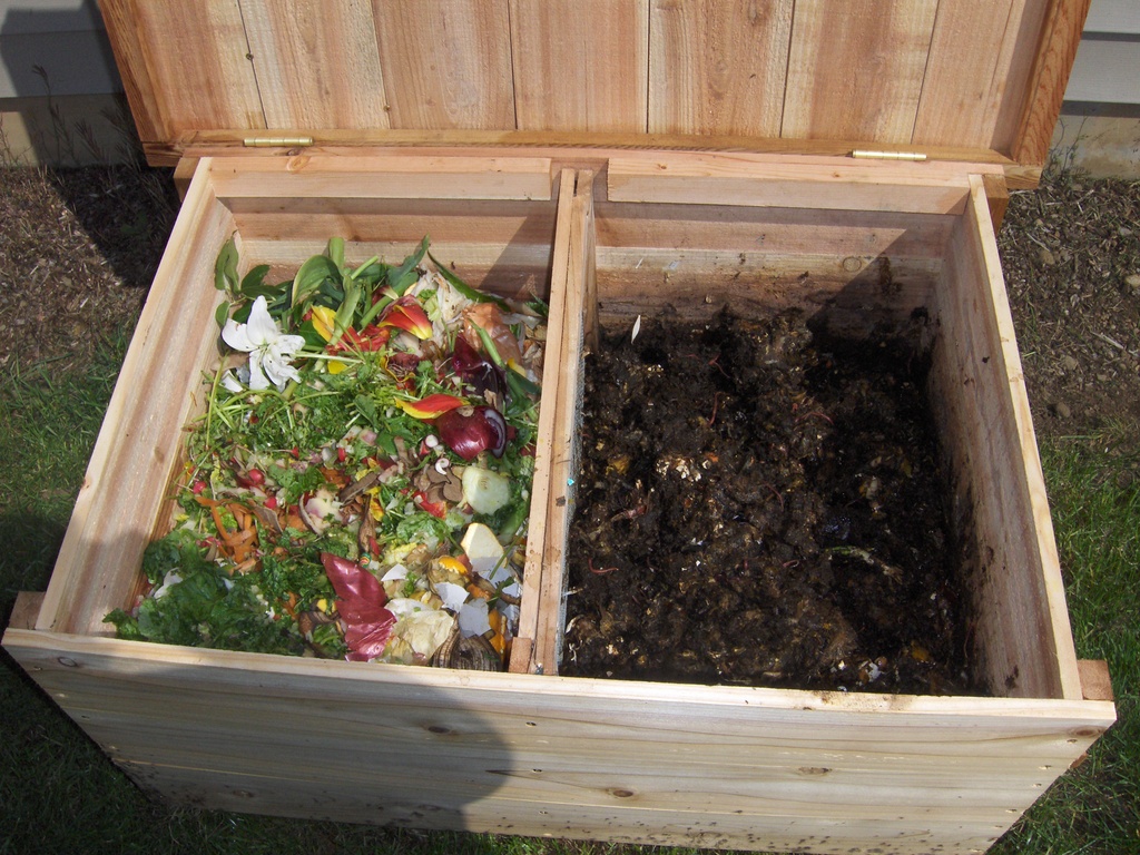 Компостирование отходов: как сделать компост своими руками?