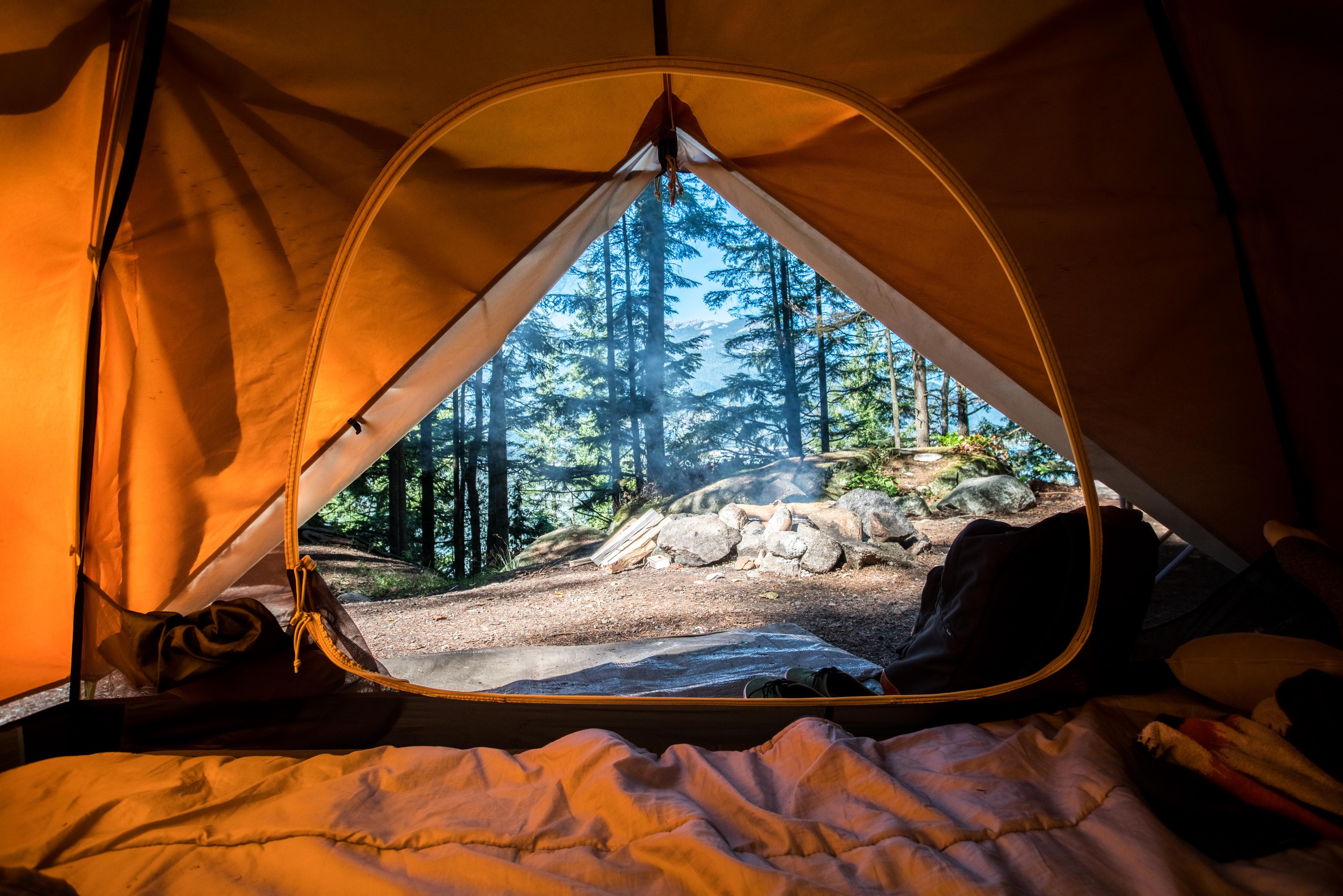 Отдых в палатке. Экспедиции и кемпинг на природе