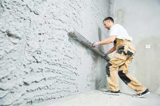 Что нужно знать о процессе выравнивания стен перед началом ремонта